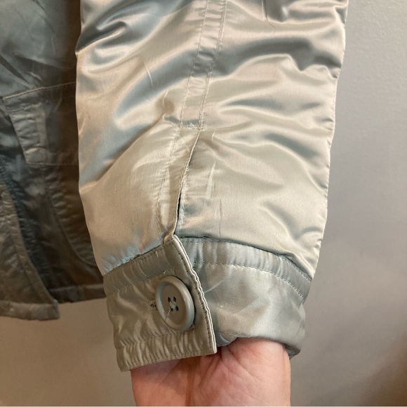 GAP Sz L Silver Quilted Cozy Drawstring Waist Many Pockets Puffer Coat  Jacket - Picture 2 of 14